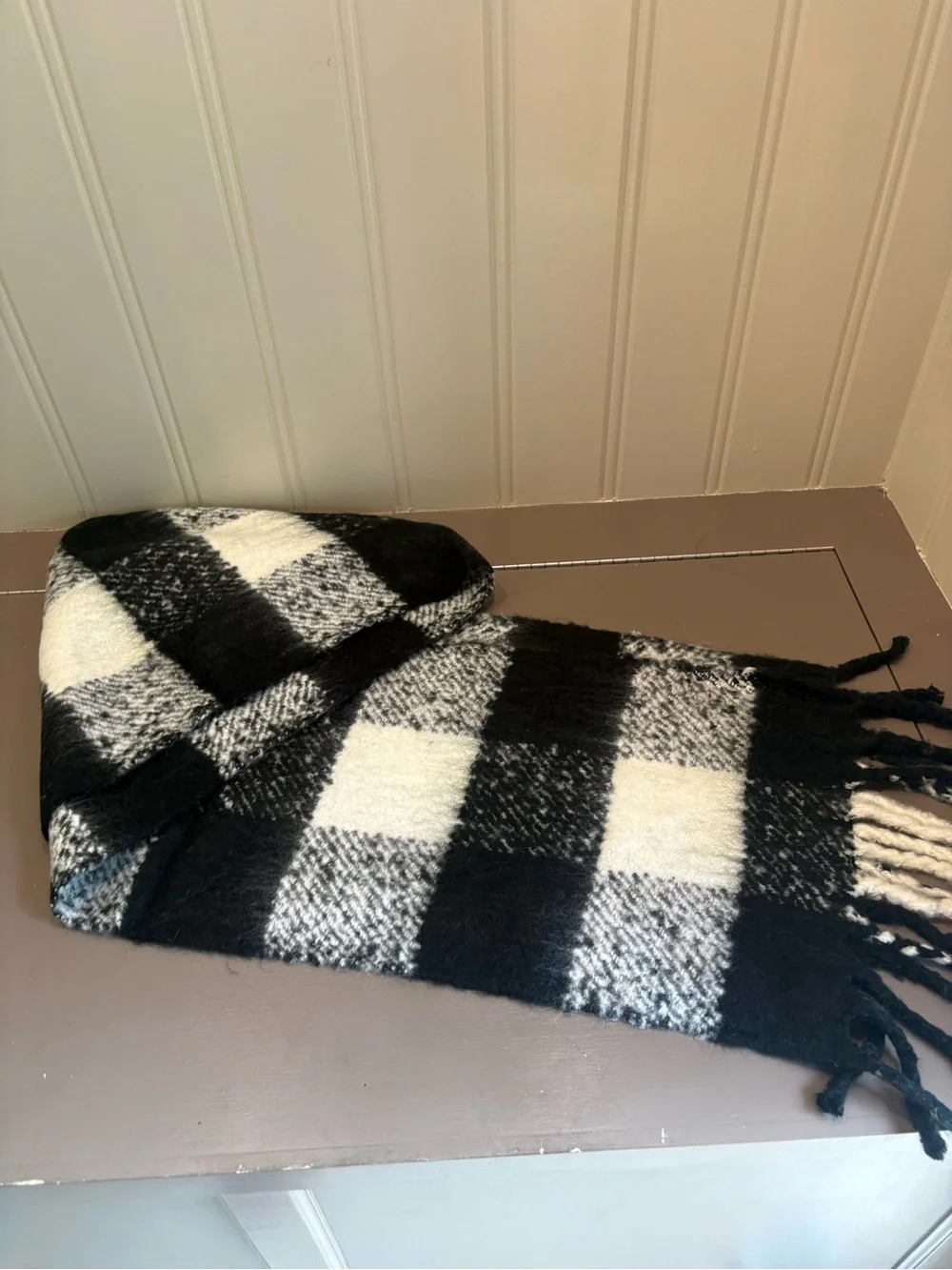 Victoria's Secret Black and White Plaid Fringe Scarf